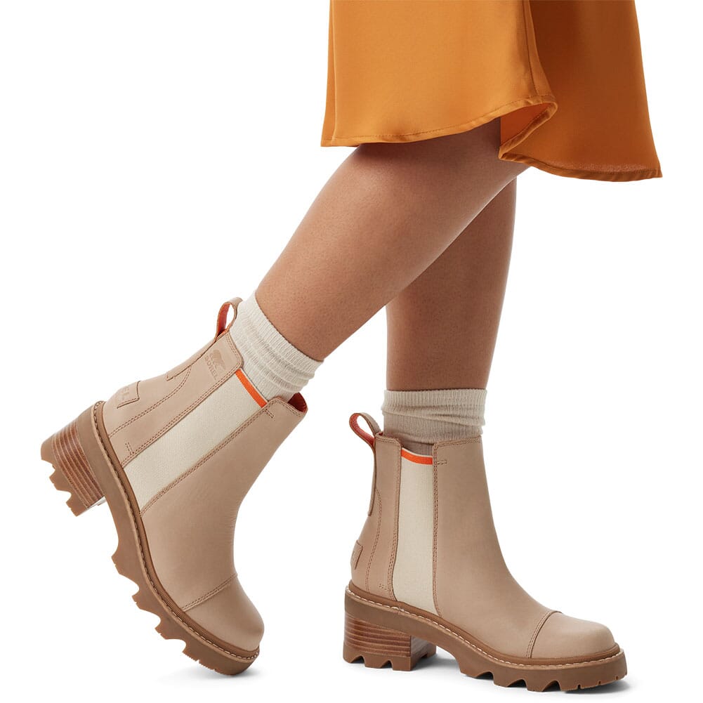 2048451-246 Sorel Women's Joan Now Chelsea Casual Boots - Honest Beige/Gum 2