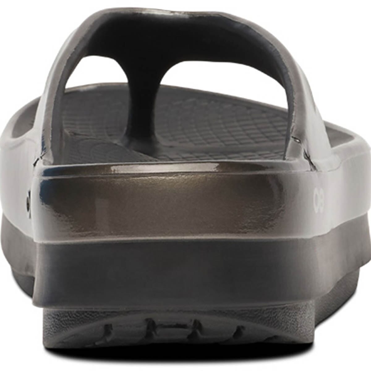OOFOS Women's OOmega Oolala Luxe Flip Flops - Titanium Mirror