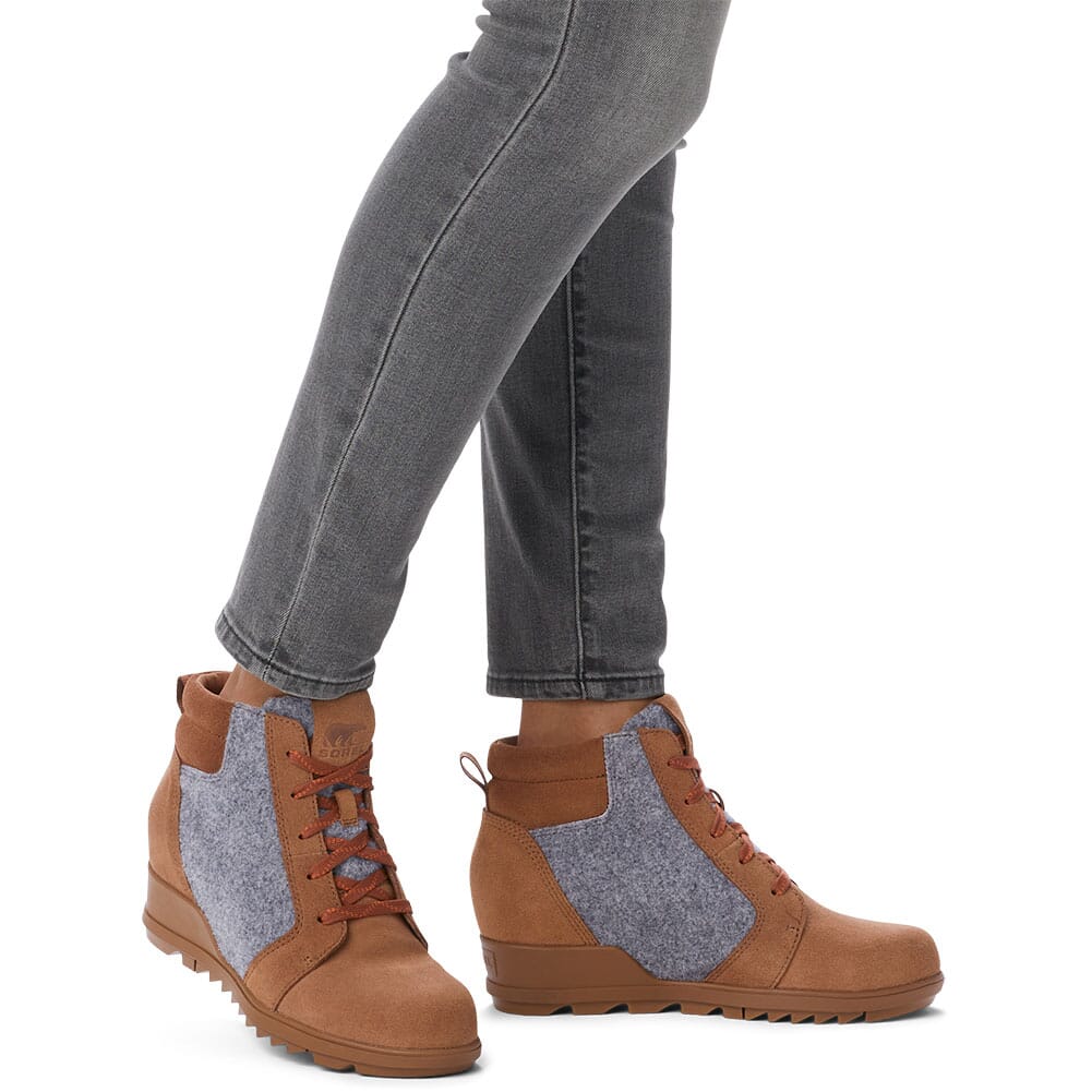 sorel velvet tan boots