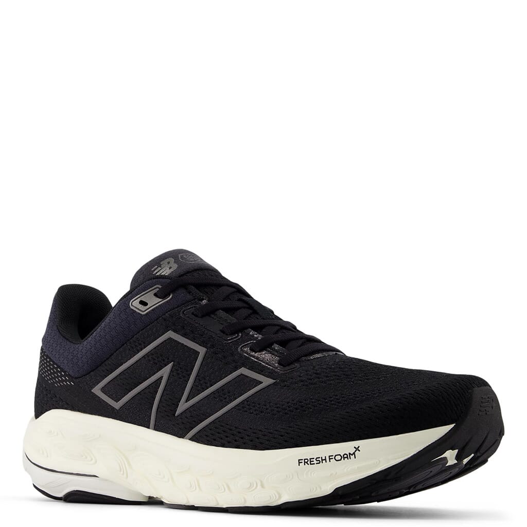 New Balance Men display picture 3